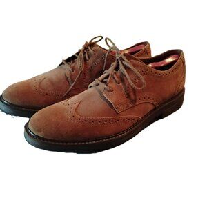 Clarks Men’s Size 10 1/2 Suede Wingtip Oxfords Tan